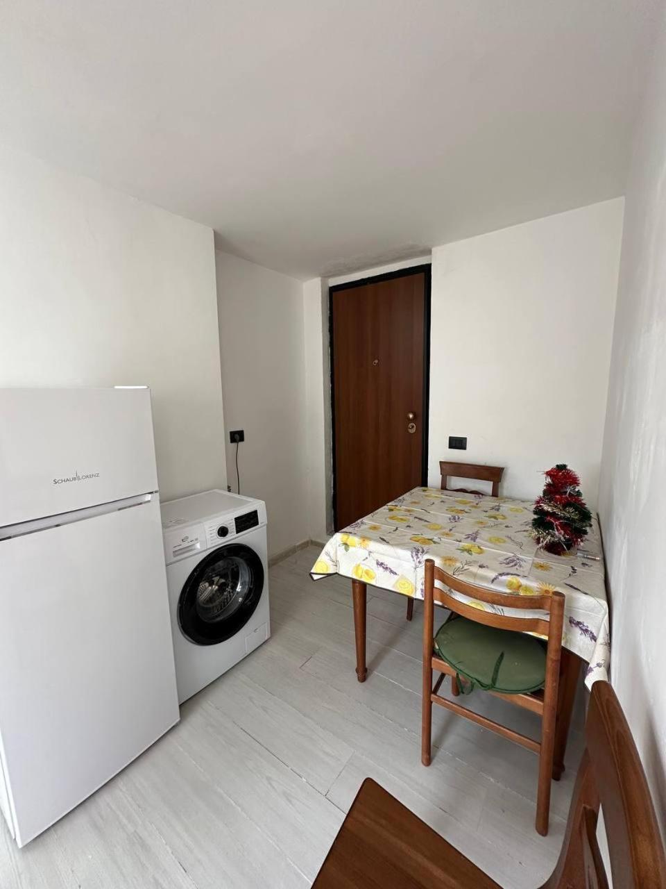 Casa Host Fontana Candida Metro C * Rome